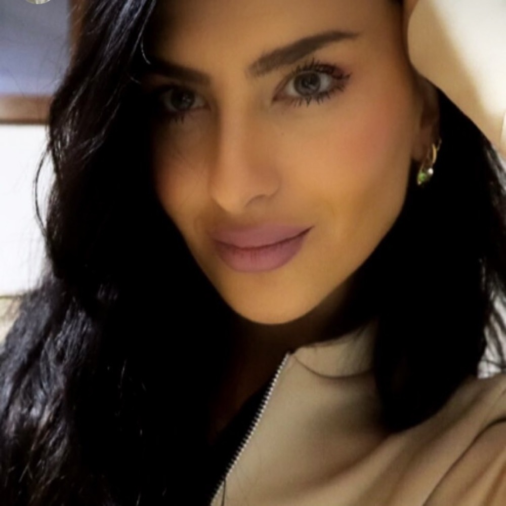 Meet your Posher, Bliss